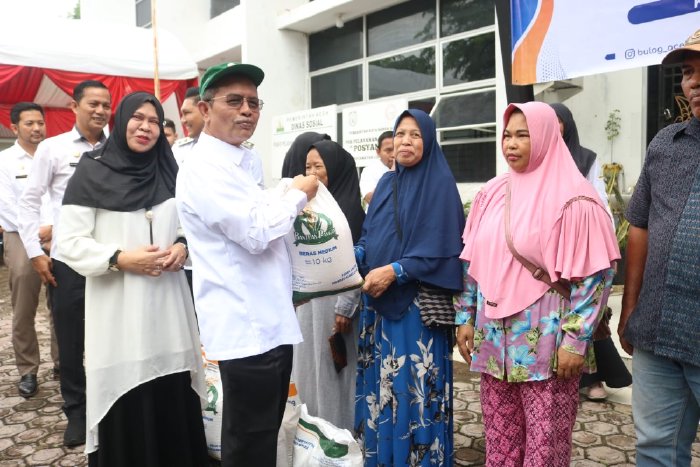 Kadinsos Aceh Dr. Muslem Ingatkan TKSK Prioritaskan Pendampingan Lansia dan Disabilitas Dalam Penyaluran Bantuan Pangan